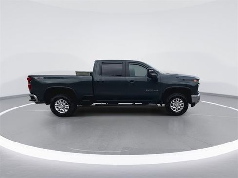 Used 2025 Chevrolet Silverado 2500 LT w/ Convenience Package image 13