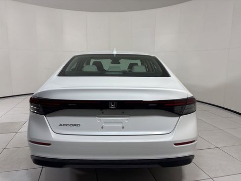 Used 2024 Honda Accord LX image 4