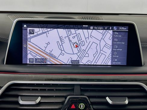 Used 2021 BMW ALPINA B7 xDrive AWD/4WD image 13
