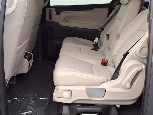 New 2026 Honda Odyssey EX-L image 13