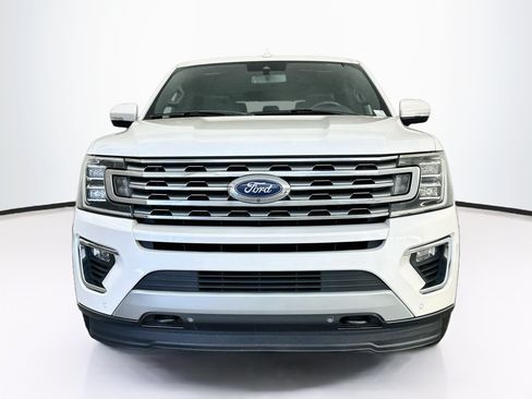 Used 2019 Ford Expedition Limited w/ Equipment Group 302A AWD/4WD image 2