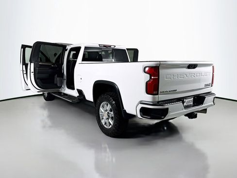 Used 2024 Chevrolet Silverado 3500 High Country w/ High Country Premium Package AWD/4WD image 28