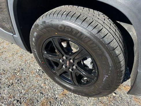 Used 2021 GMC Acadia AT4 image 13