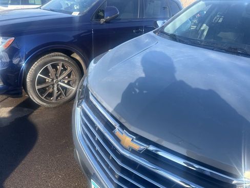 Used 2019 Chevrolet Equinox Premier image 8