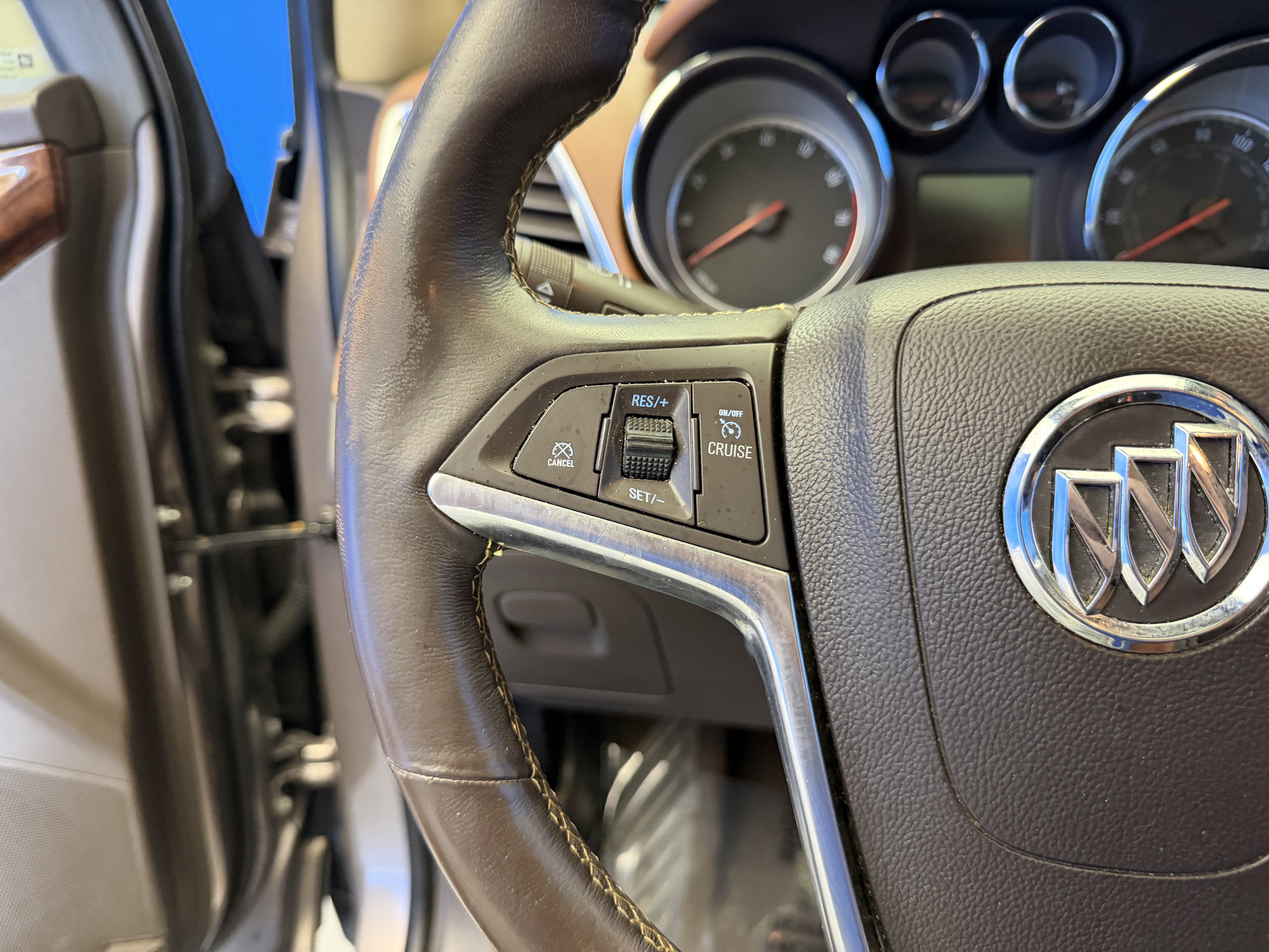 Used 2014 Buick Encore Leather FWD image 15