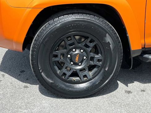 Used 2022 Toyota 4Runner SR5 image 11