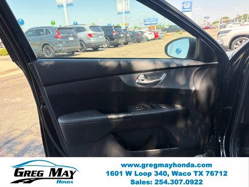 Used 2023 Kia Forte LXS FWD image 10