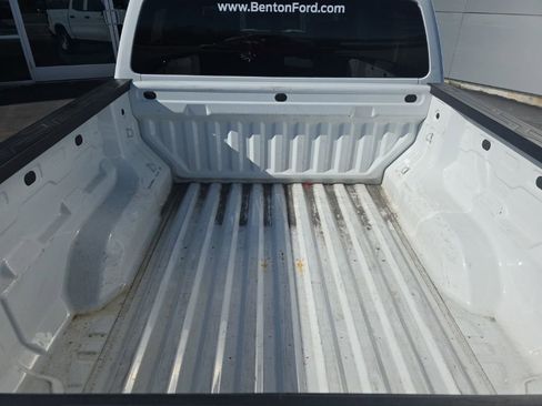 Used 2023 Chevrolet Colorado W/T image 9