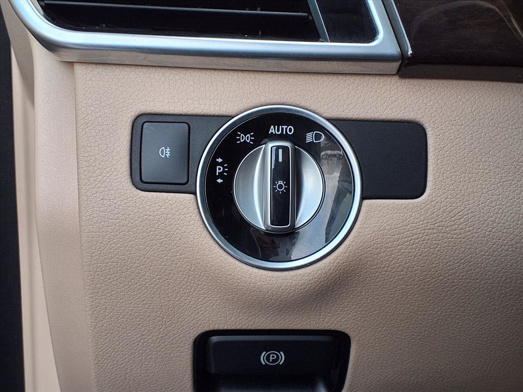 Used 2018 Mercedes-Benz GLE 350 4MATIC image 35