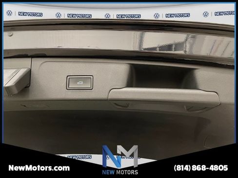 Used 2023 Volkswagen Atlas Cross Sport SEL Premium R-Line AWD/4WD image 17