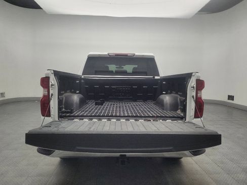 Used 2022 Chevrolet Silverado 1500 LT AWD/4WD image 29