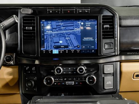 Used 2024 Ford F250 Lariat w/ Sport Appearance Package AWD/4WD image 24
