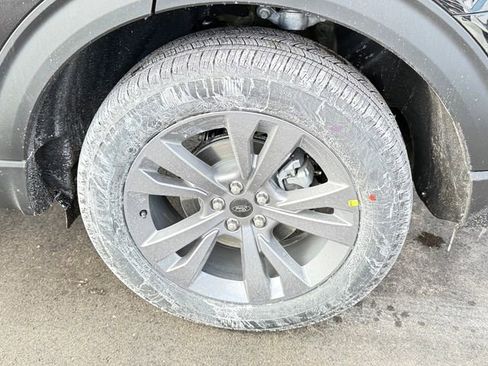 New 2026 Ford Explorer Active w/ Active Comfort Package image 6