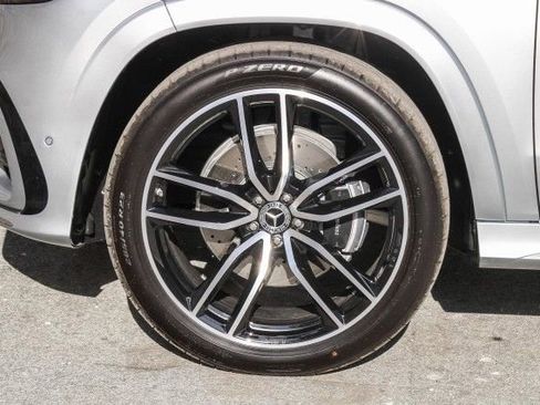 New 2025 Mercedes-Benz GLS 450 4MATIC image 11