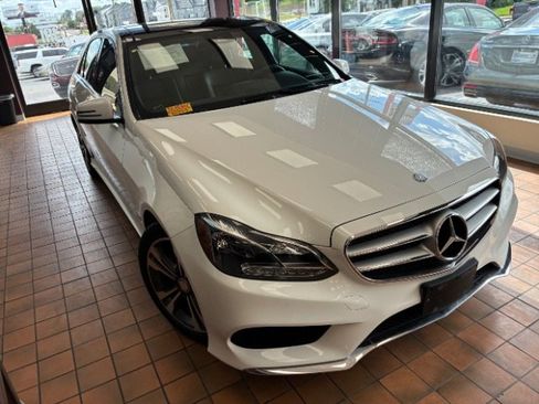 Used 2014 Mercedes-Benz E 350 4MATIC w/ Premium 1 Package image 1