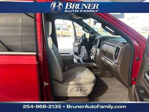 Used 2022 GMC Sierra 1500 SLT image 16