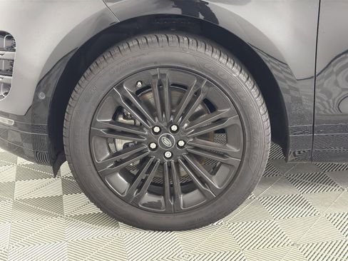 Certified 2025 Land Rover Range Rover Evoque Dynamic SE image 35