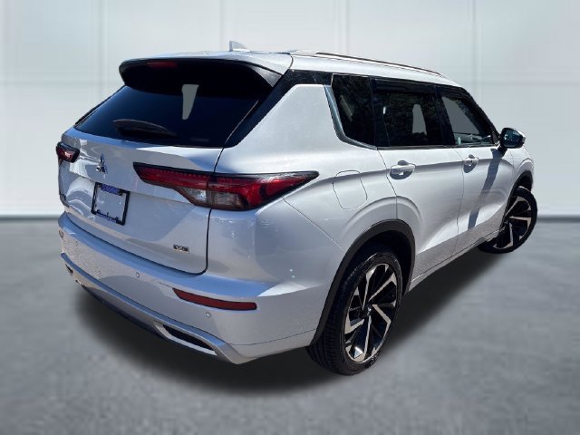 Used 2022 Mitsubishi Outlander SEL AWD/4WD image 4