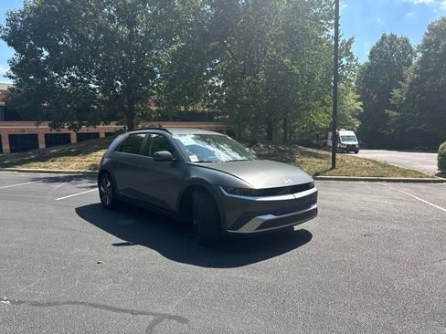 Used 2025 Hyundai Ioniq 5 SEL RWD image 3
