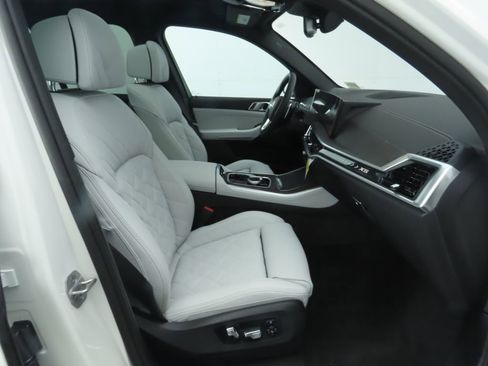 Used 2026 BMW X5 sDrive40i w/ Climate Comfort Package RWD image 22