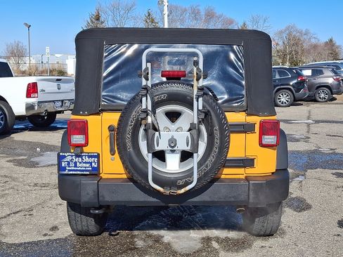 Used 2013 Jeep Wrangler Unlimited Sport image 5