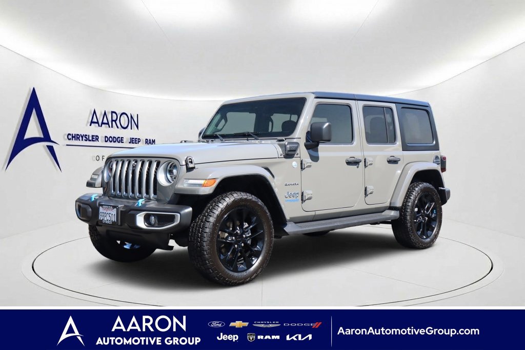 Used 2022 Jeep Wrangler Unlimited Sahara w/ Cold Weather Group AWD/4WD image 1