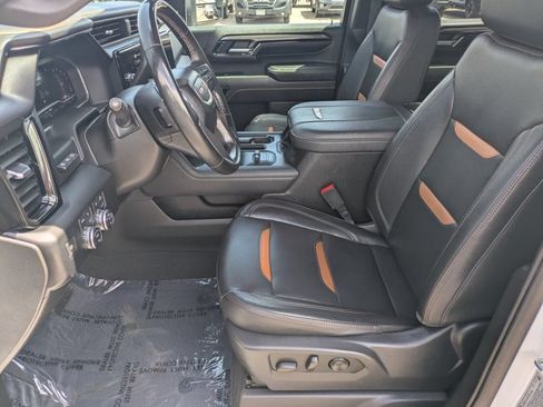 Used 2024 GMC Sierra 2500 AT4 w/ AT4 Premium Plus Package AWD/4WD image 15