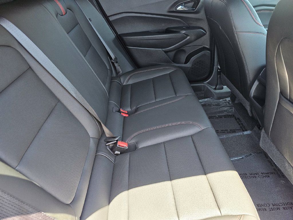 New 2026 Chevrolet Trax RS w/ Sunroof Package FWD image 13