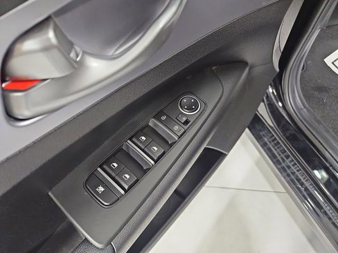 Used 2022 Kia Forte LXS image 12