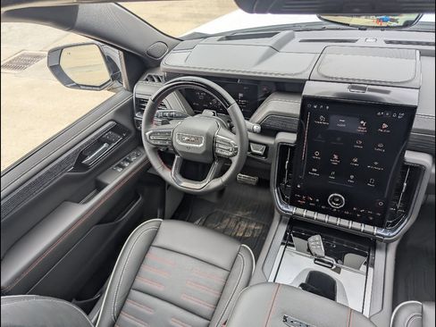 New 2026 GMC Yukon AT4 Ultimate w/ LPO, Floor Liner Package AWD/4WD image 22