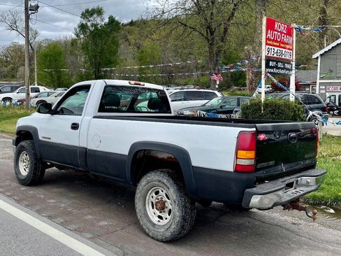 Used 2002 Chevrolet Silverado 2500 4x4 Regular Cab image 5