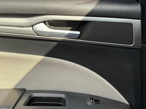 Used 2019 Ford Fusion S FWD image 18