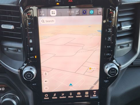 New 2026 RAM 1500 4x4 Crew Cab image 15