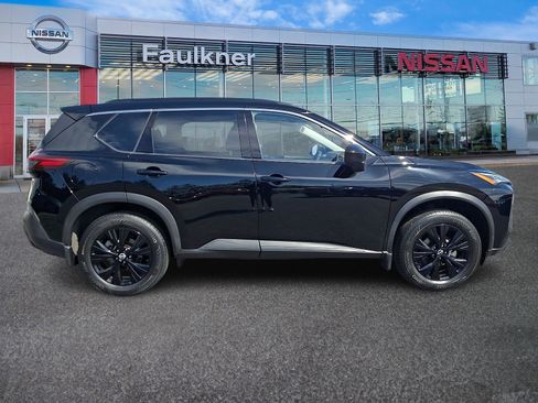 Certified 2023 Nissan Rogue SV w/ SV Premium B Package image 7