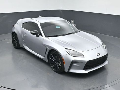 Used 2022 Toyota GR86 Premium RWD image 33