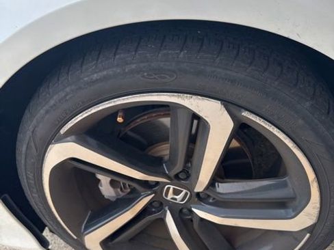 Used 2018 Honda Accord Sport image 25