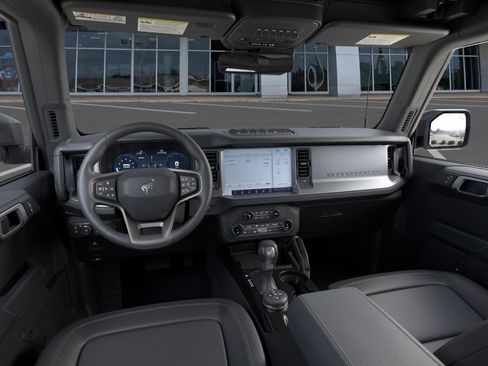 New 2026 Ford Bronco Badlands image 9