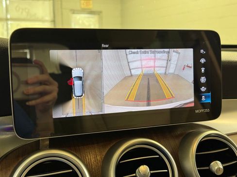 Used 2021 Mercedes-Benz GLC 300 image 45