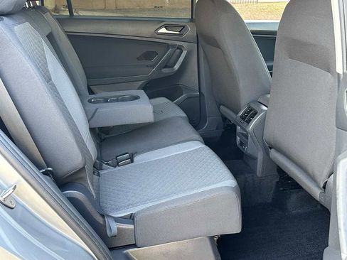 Used 2020 Volkswagen Tiguan S image 15