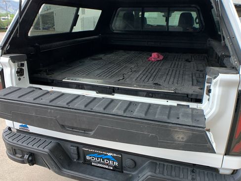 Used 2024 GMC Sierra 2500 AT4X w/ AT4X AEV Edition AWD/4WD image 32