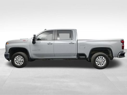Used 2024 Chevrolet Silverado 3500 LT w/ Safety Package AWD/4WD image 2