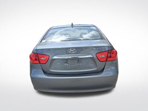 Used 2010 Hyundai Elantra GLS FWD image 9