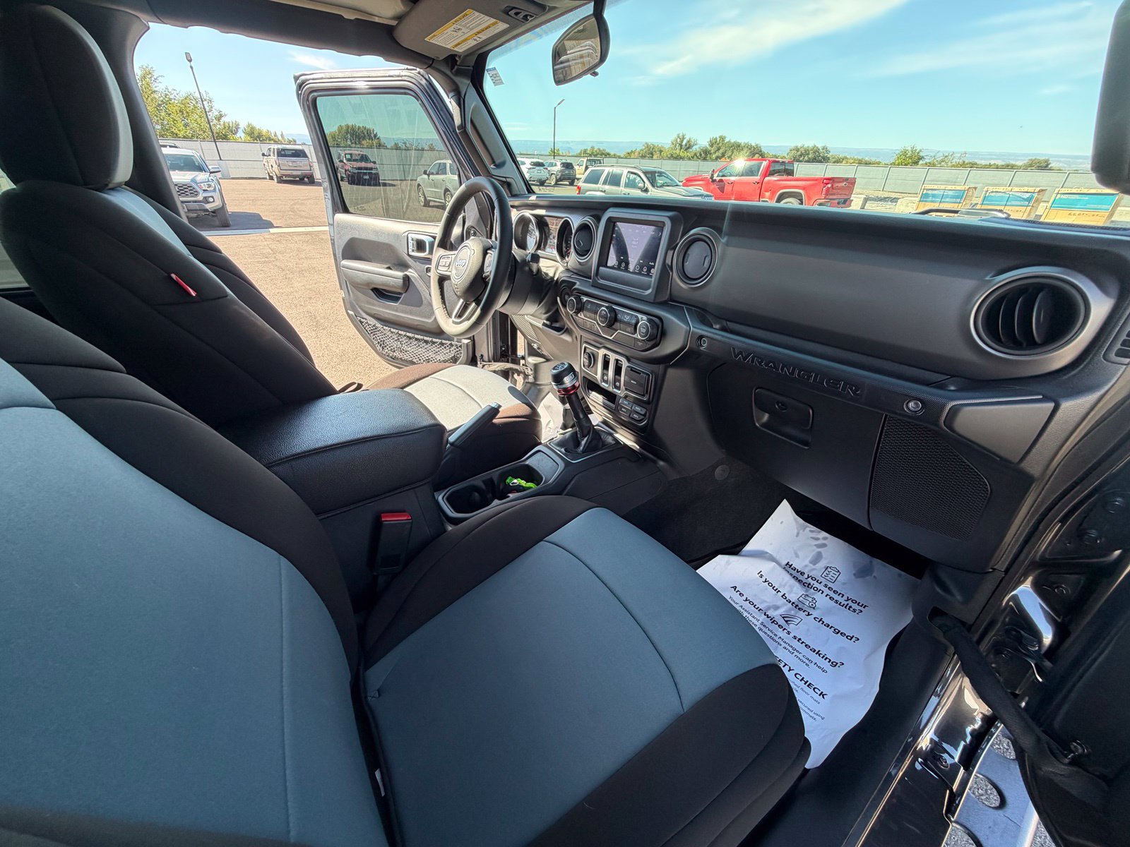 Used 2023 Jeep Wrangler Sport AWD/4WD image 24