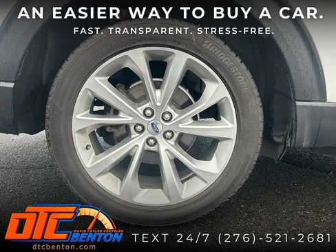 Used 2021 Ford Explorer Platinum AWD/4WD image 3