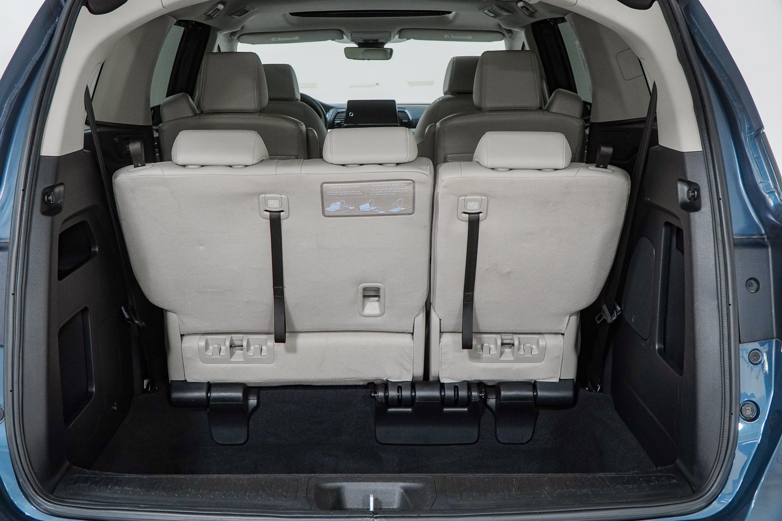 Used 2025 Honda Odyssey EX-L image 9