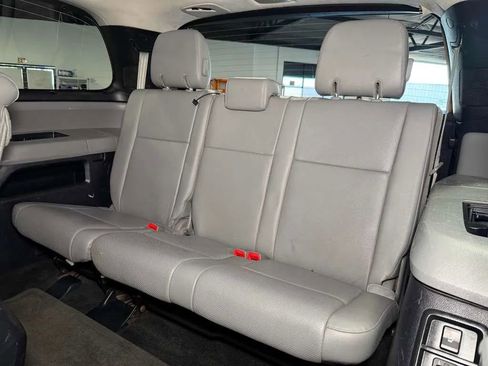 Used 2013 Toyota Sequoia Platinum AWD/4WD image 19