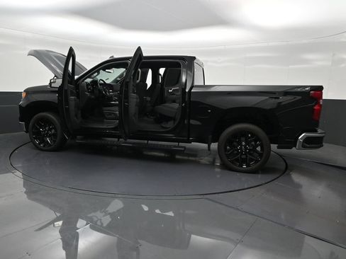 Used 2024 Chevrolet Silverado 1500 LT AWD/4WD image 35
