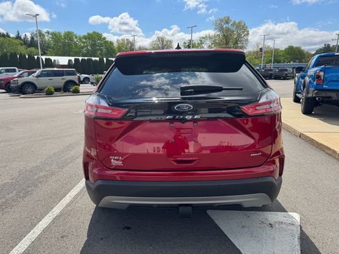 Used 2024 Ford Edge SEL w/ Convenience Package AWD/4WD image 8