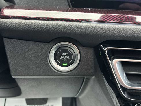 Used 2024 Chevrolet Traverse Z71 w/ Enhanced Driving Package image 16