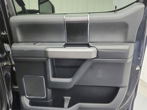 Used 2018 Ford F150 Platinum w/ Technology Package image 29